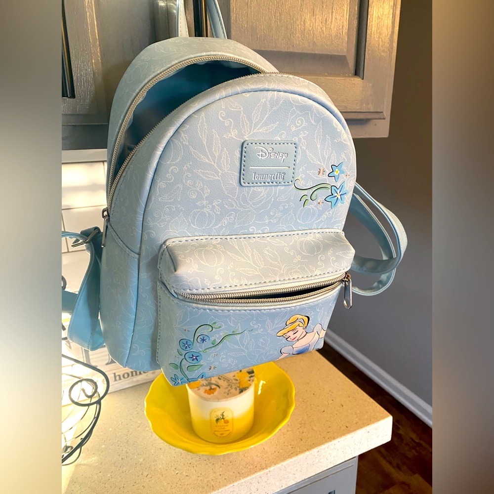 Disney Loungefly Cinderella bag/backpack